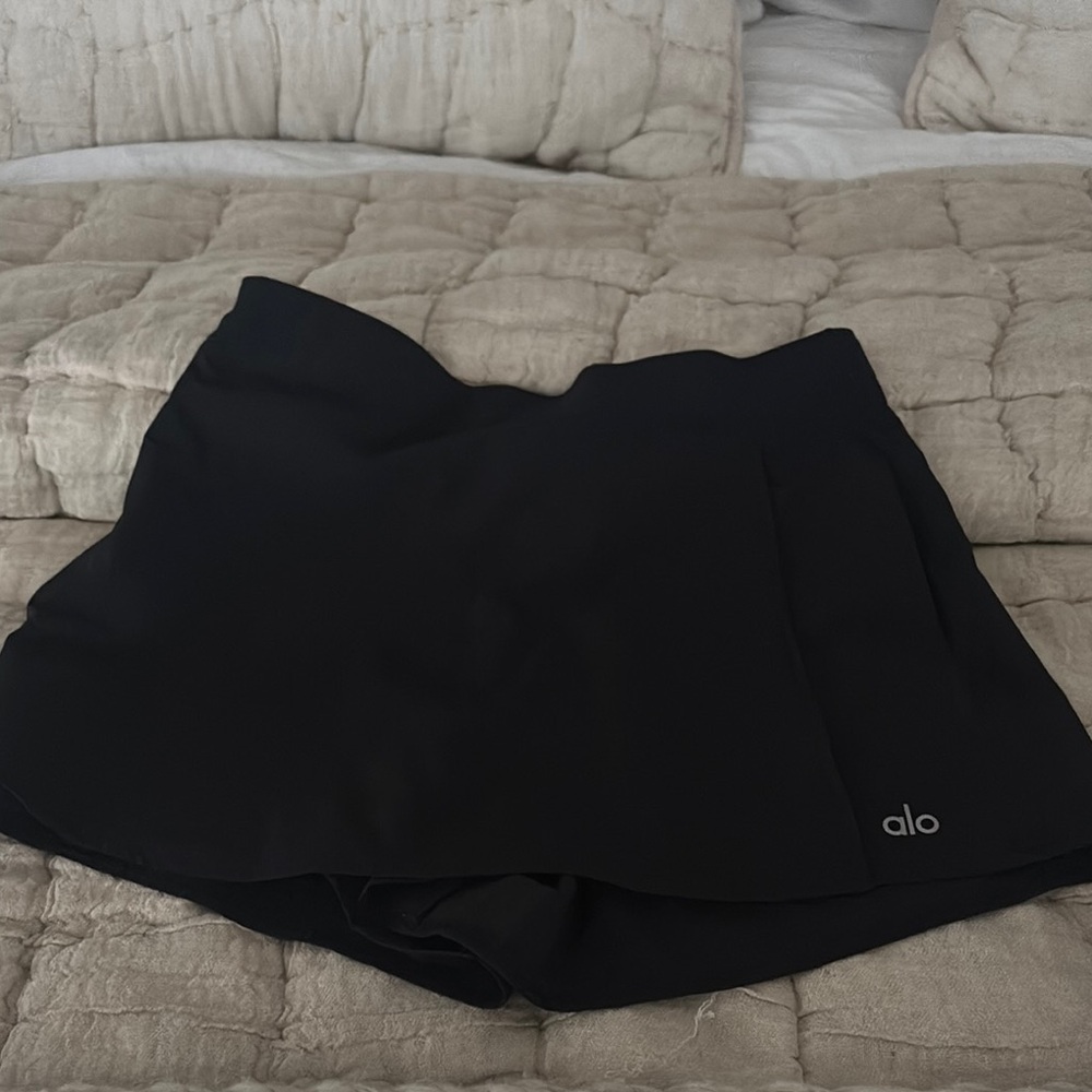 ALO Yoga Women's Black Clubhouse Skort